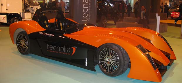 DYNACar All Electric Dynacar Offers Powerful Acceleration