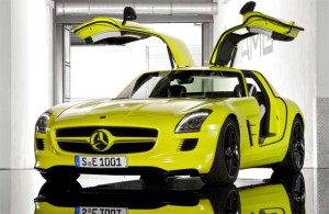 Mercedes SLS AMG E CELL 4 300x195 Mercedes SLS AMG E CELL 4