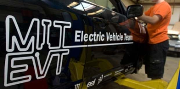 MIT EV Team s MIT Students Testing Fast Recharging System