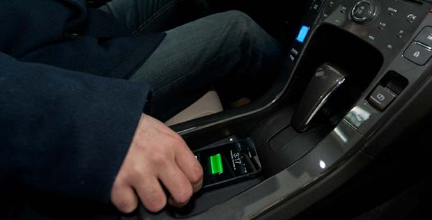 Powermat 2 GM to Install Phone Recharging Mat in the Chevrolet Volt