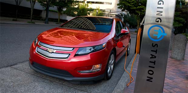 Volt Rolout GM Speeds Chevrolet Volt Rollout