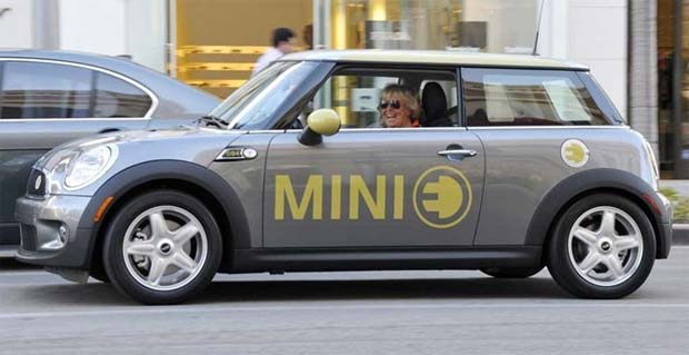 Mini E Electric Cars Too Expensive: Report