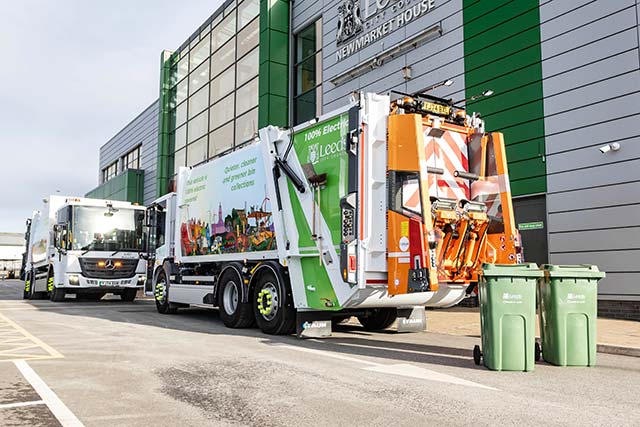 Mercedes-Benz eEconic for  greener refuse collection in the City of Leeds