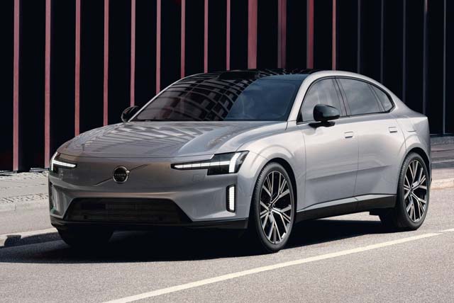 Fully electric Volvo ES90 revealed with 434 miles of range