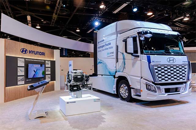 Hyundai Unveils the New XCIENT Heavy-Duty Fuel Cell Truck at ACT Expo 2025