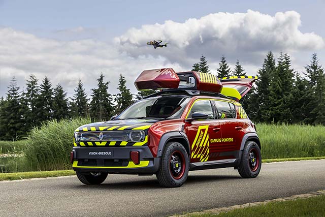 Renault 3 vision4rescue is an innovative demo-car supporting the emergency services